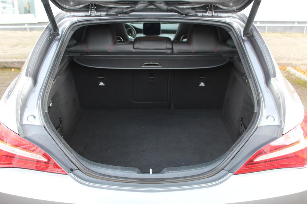 Mercedes-Benz CLA 180 Shooting Brake
