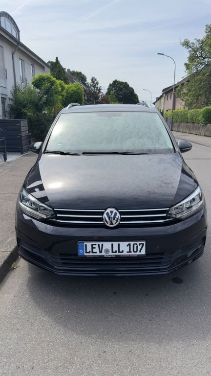 Image of Volkswagen Touran