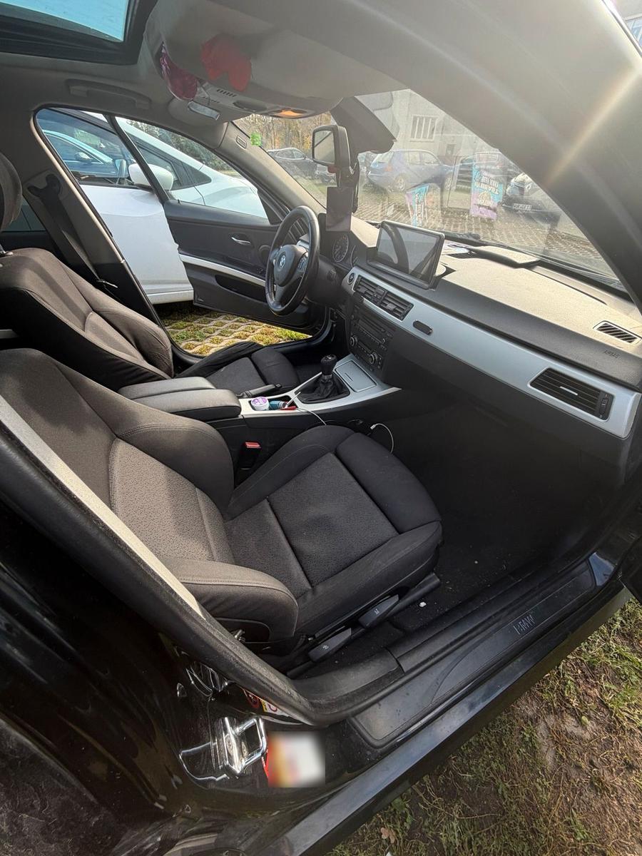 BMW 320 2006 — photo 7