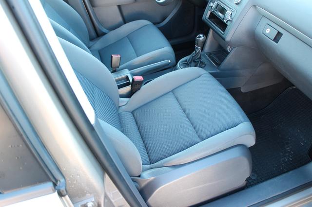 VW Touran 1.2 TSI Trendline · 7 Sitzplätze – Bild 9