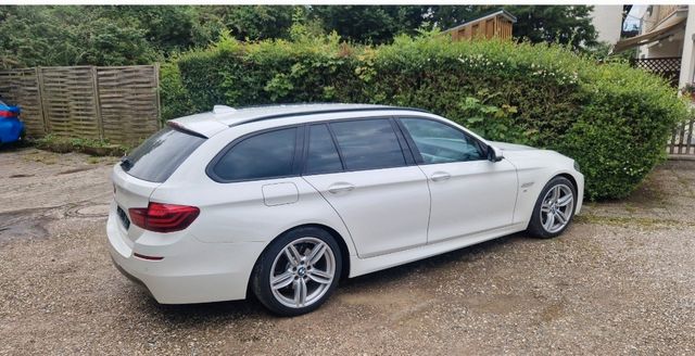 BMW 520d TOURING  M-PAKET  TOP ZUSTAND!