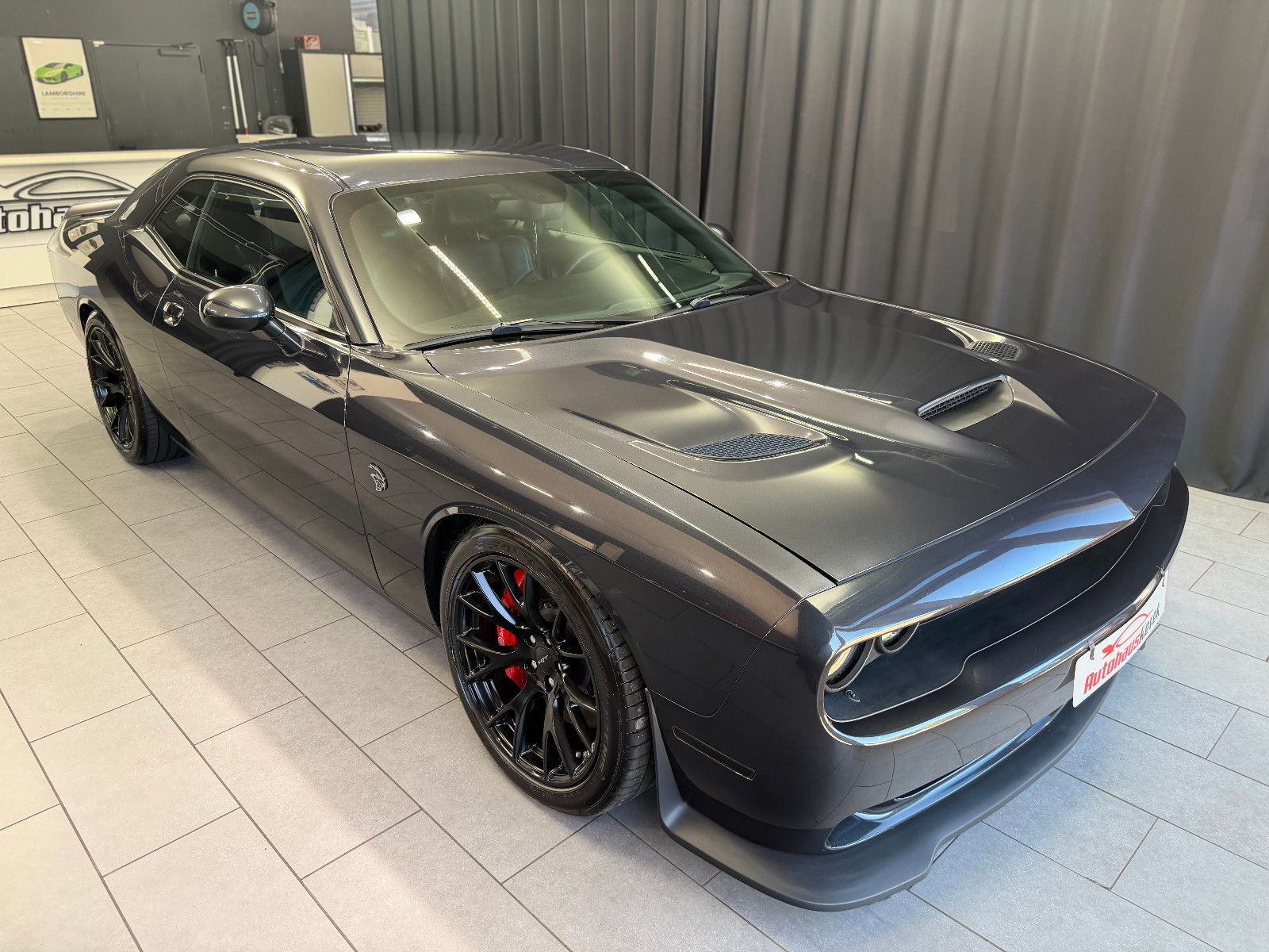 Fahrzeugabbildung Dodge Challenger SRT Hellcat |H/K|KW|GME
