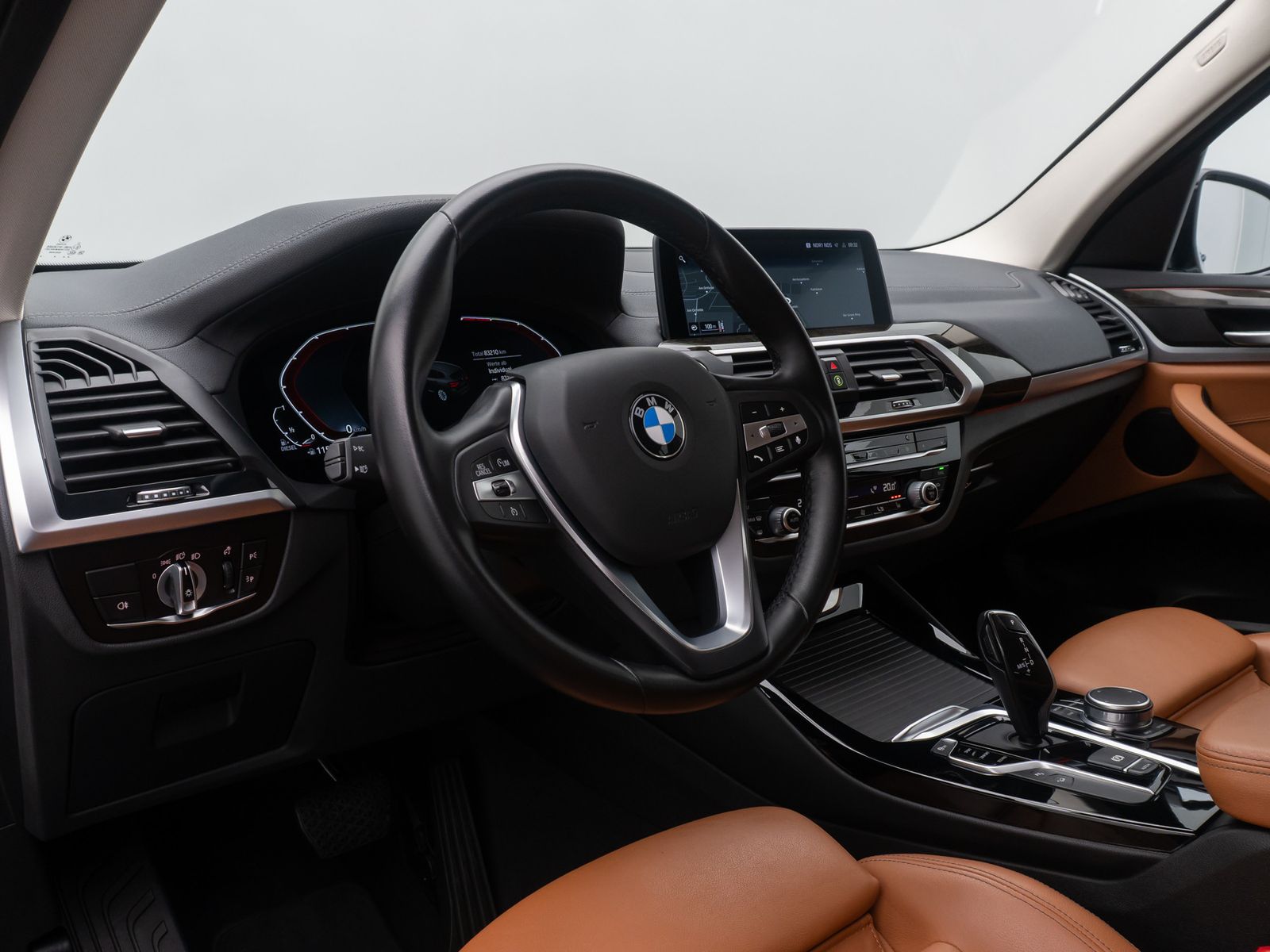 Fahrzeugabbildung BMW X3 xD20d LuxuryLine Alarm DAB Sport Leder 19Zoll