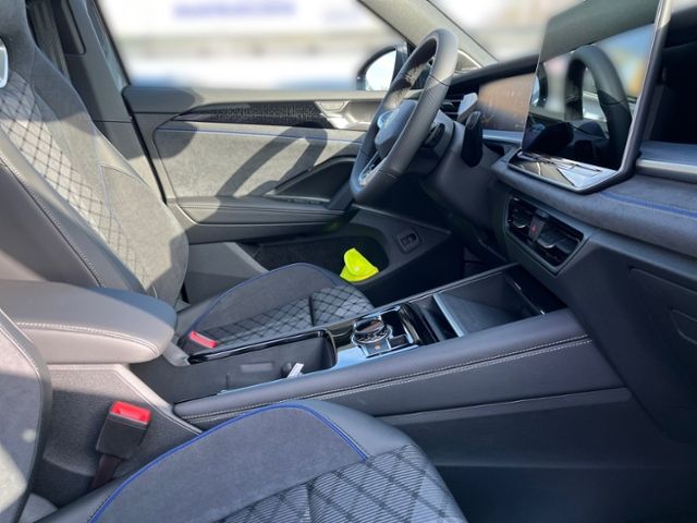 Fahrzeugabbildung Volkswagen Tayron 2.0 TDI DSG 4Motion R-LINE AHK PANO IQ.LI