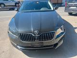 Skoda Superb  2.0 TDi Ambition - Skoda Superb Unfallwagen