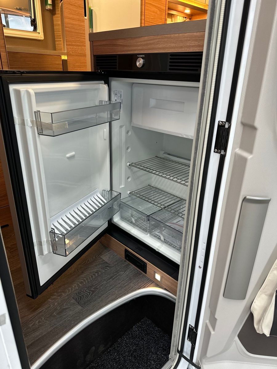 Fahrzeugabbildung Weinsberg X-Cursion Van EDITION PEPPER 500 LT R2-4
