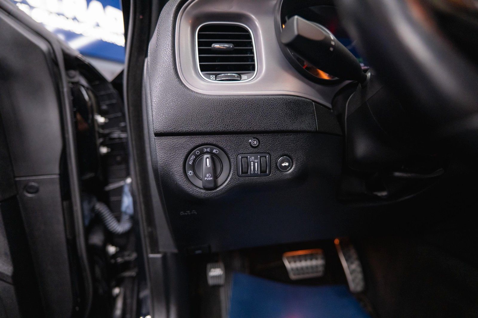 Fahrzeugabbildung Dodge Charger 6.4 V8 SRT 392 SCAT PACK Performance LED