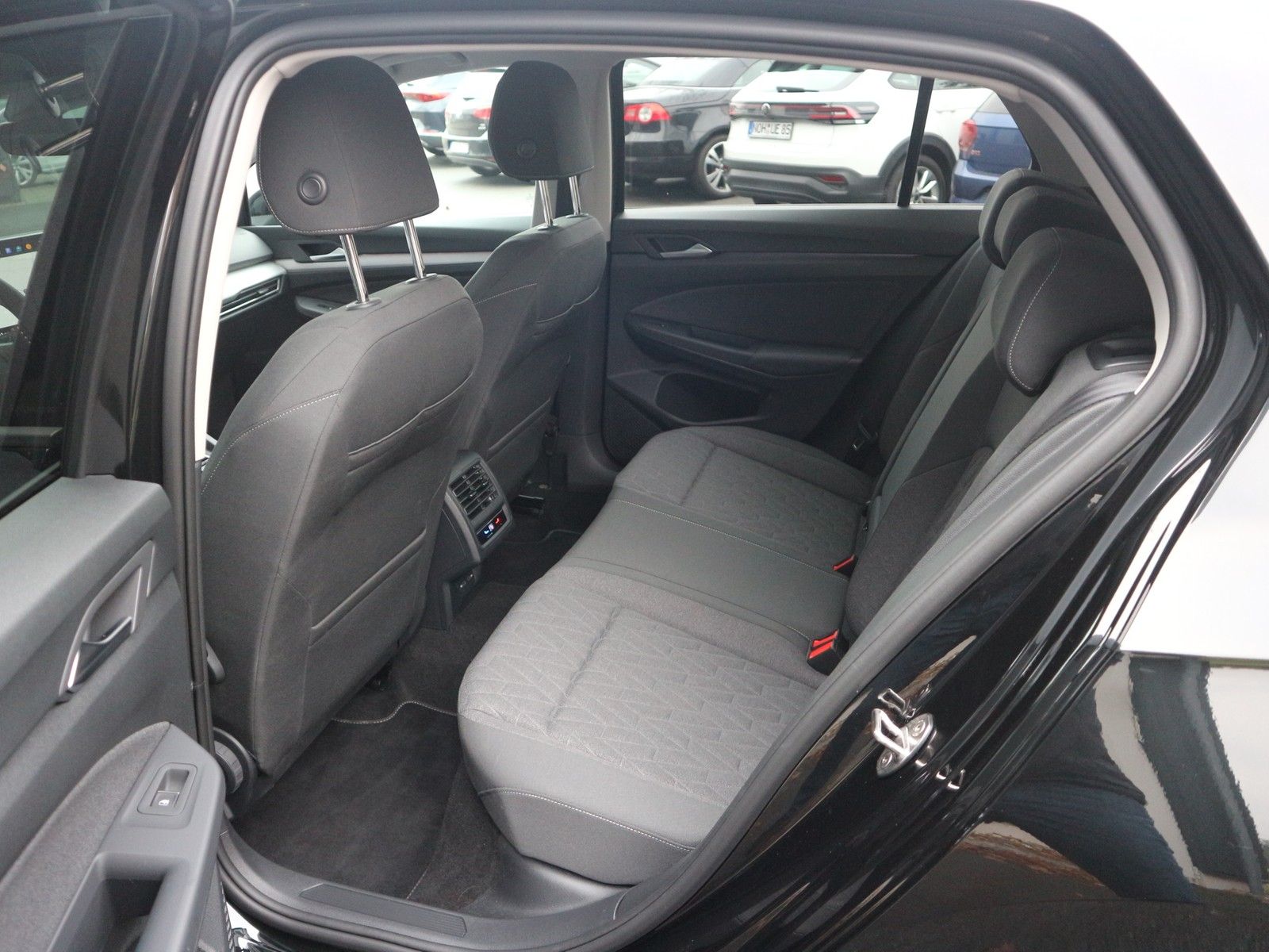 Volkswagen Golf - Bild 8