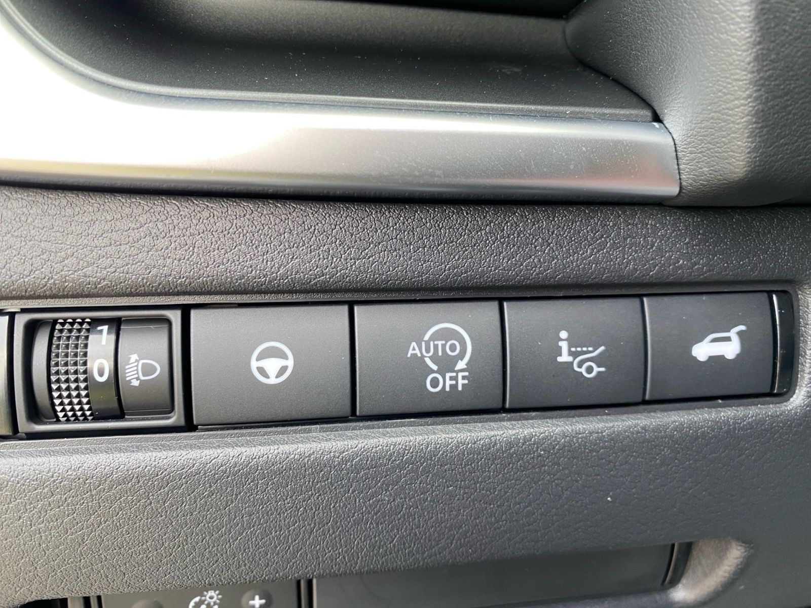Fahrzeugabbildung Nissan Qashqai 1.3 DIG-T AT MHEV N-Connecta *Pano*360'*