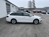 Skoda Octavia Combi 2.0 TDI DSG 4x4 Ambition 175€ m. 2 - Skoda Octavia: Allradantrieb