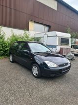Ford Focus 1,6 TÜV  , viel neue Teile  , 1... - Ford Focus aus 2003: Kleinwagen