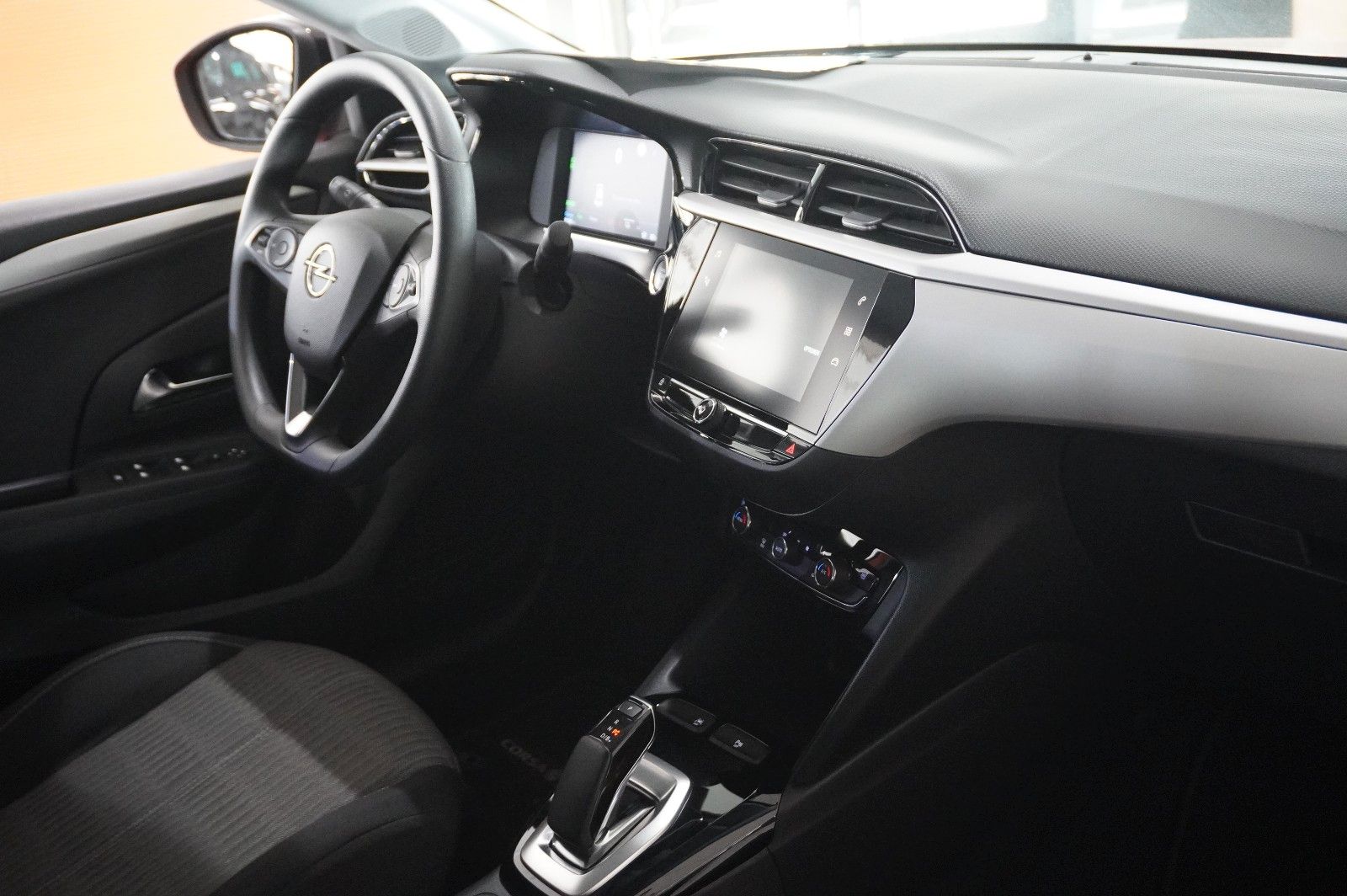 Fahrzeugabbildung Opel Corsa-e F EDITION 3-PHASIG NAVI/LED/KAMERA/SHZ