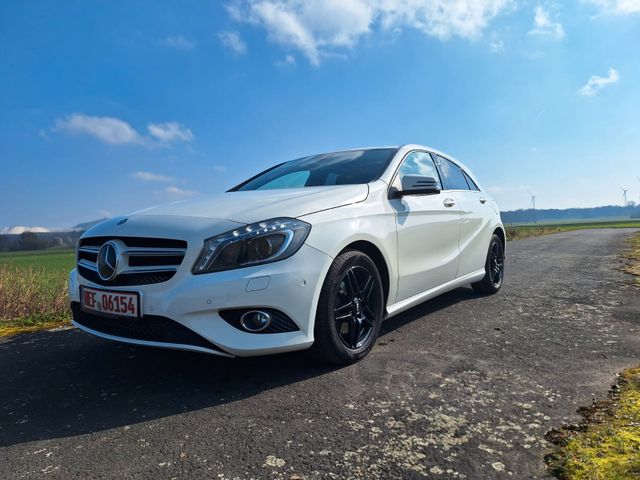 Mercedes-Benz A 180 BlueEfficiency/Navi/Xenon/Tüv neu