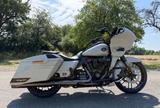 Harley-Davidson Road Glide CVO in Sand Dune - HARLEY-DAVIDSON CVO ROAD GLIDE