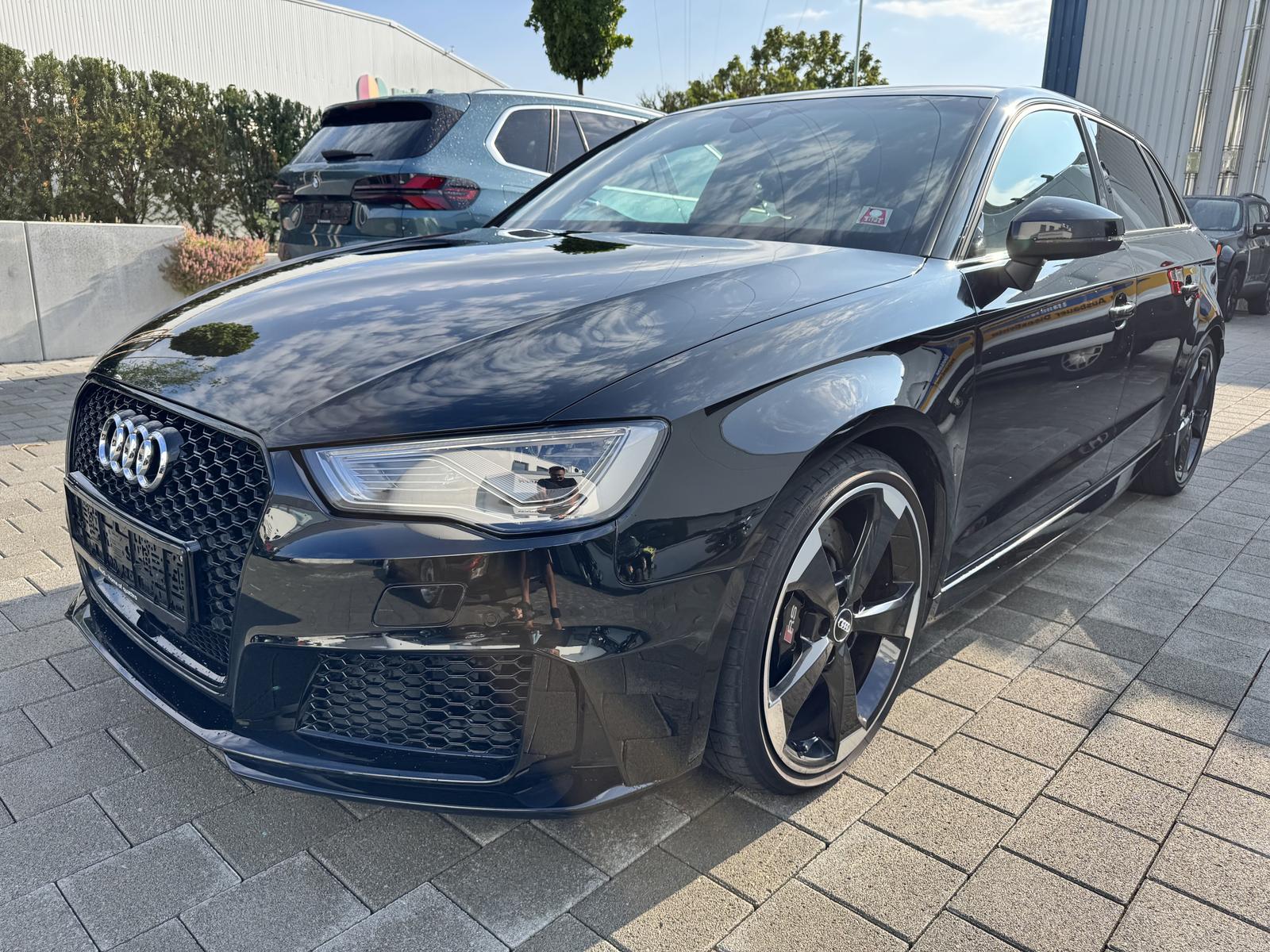 Audi RS 3 Sportback | B&O | 1.Hand | 48.100 Km 