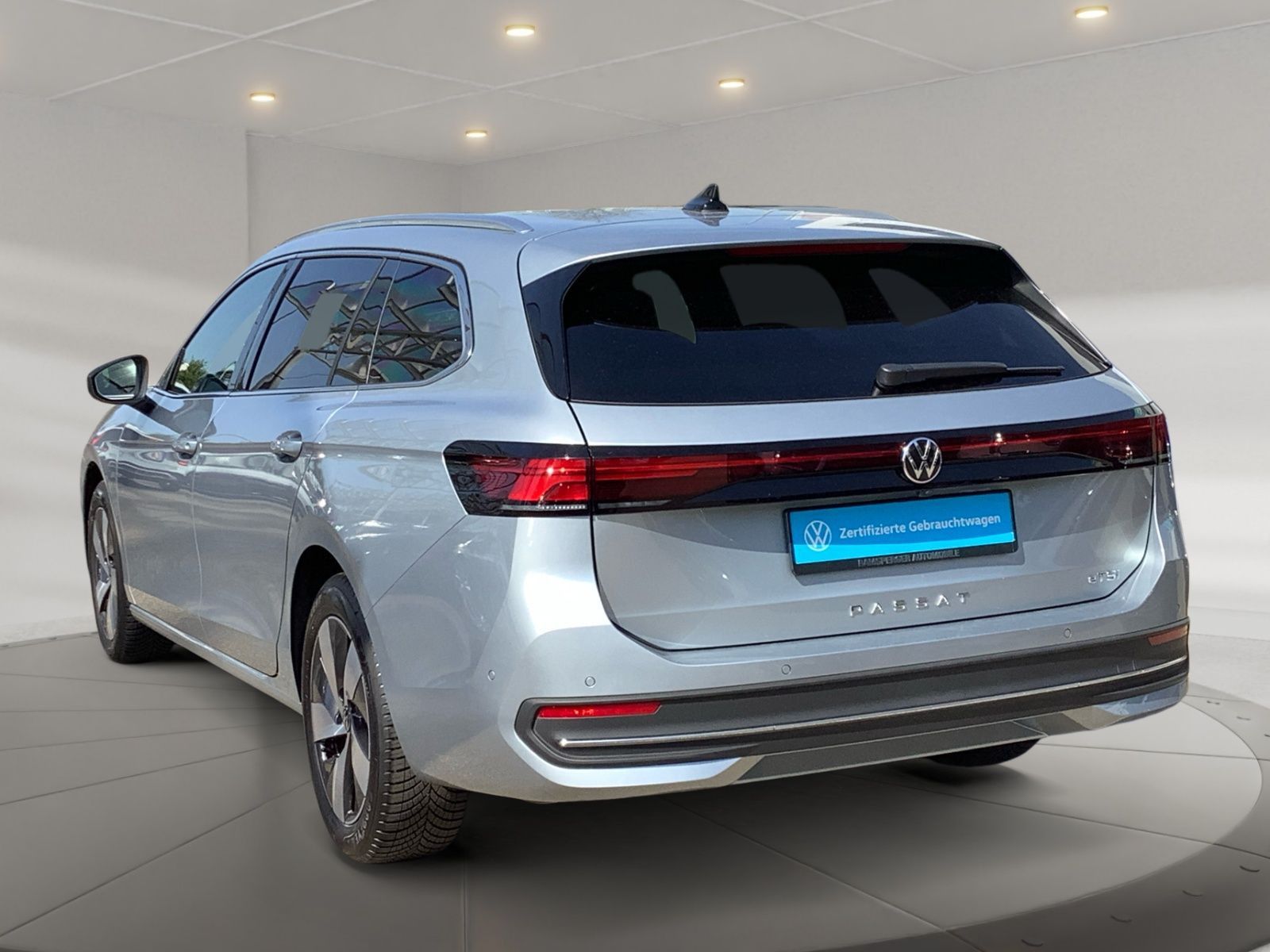 Volkswagen Passat Variant 1.5 TSI DSG Business ACC LED Kame foto 4