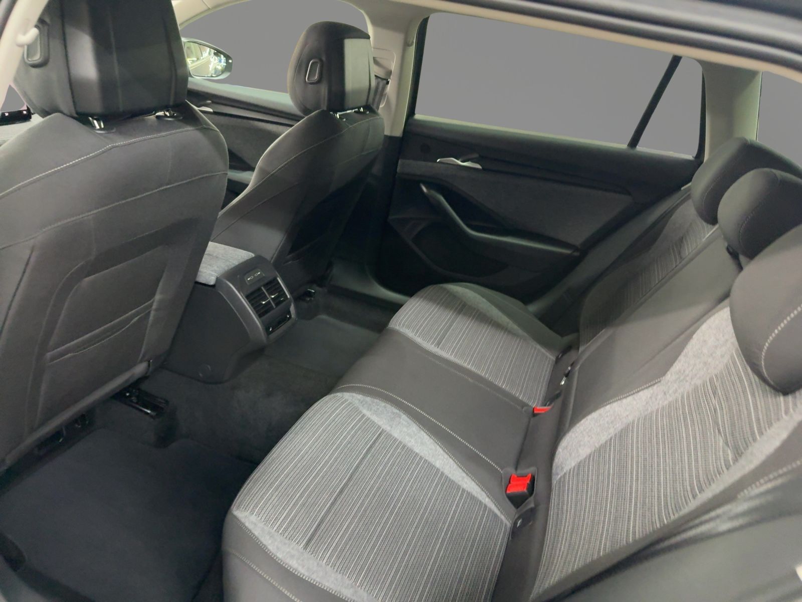 Skoda Superb - Bild 8