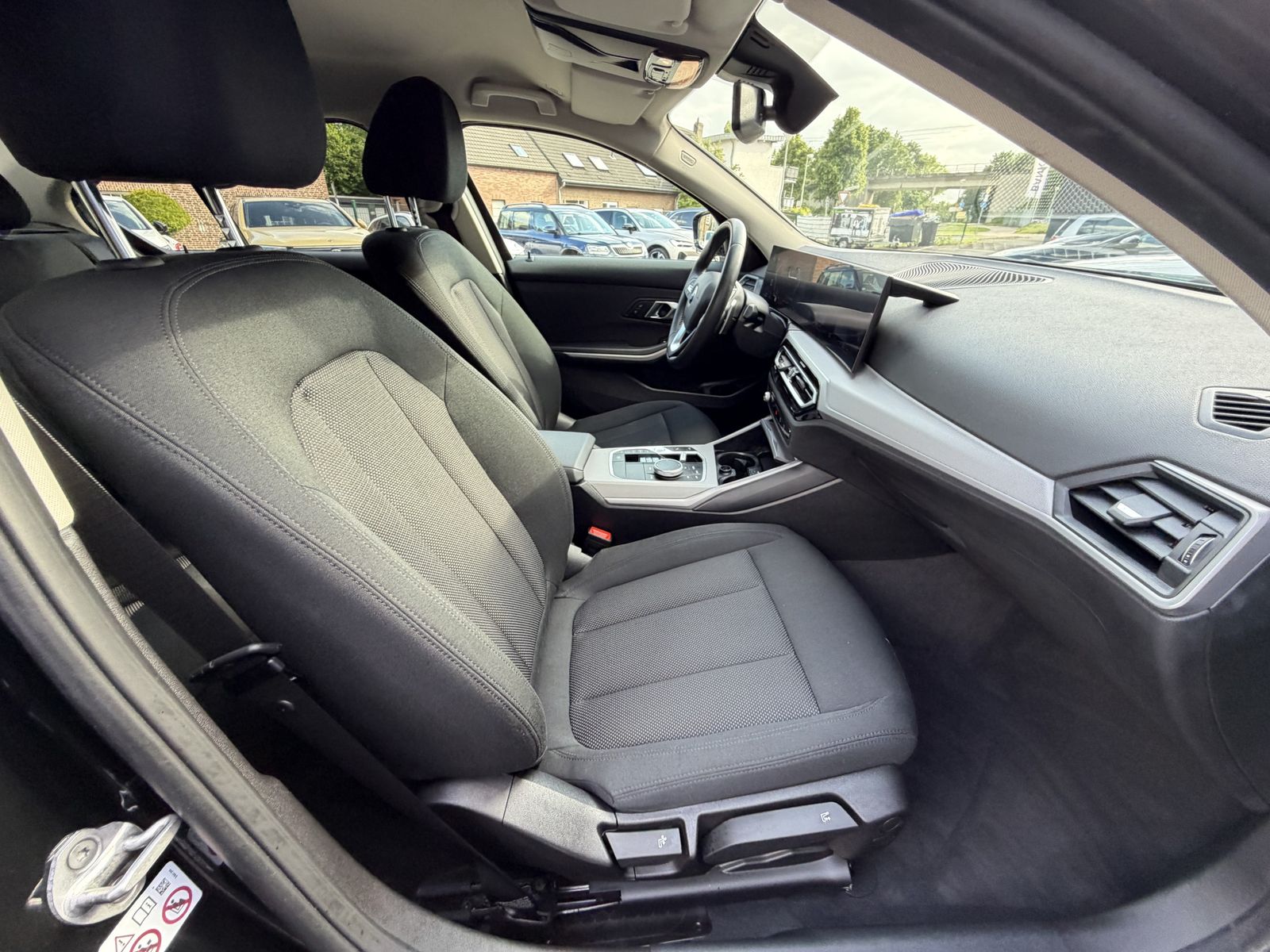 BMW 320 d xDrive Aut.| Driving Assistant | LED foto 10