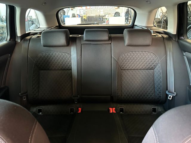 Skoda Superb Combi Style 4x4 *SZHZ*PDC*AHK*NAVI*KLIMA*