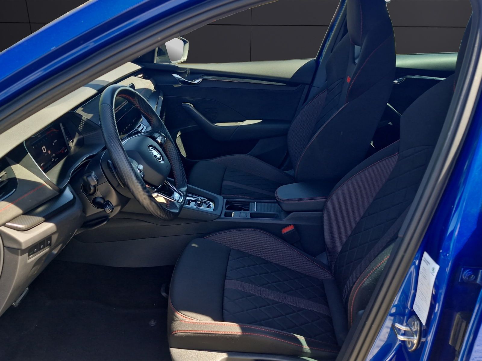 Fahrzeugabbildung SKODA Octavia Combi RS 2.0 TSI DSG Matrix Navi ACC AHK