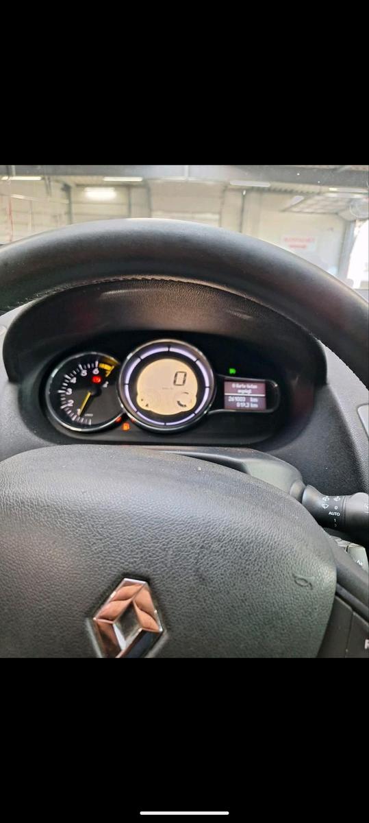 Renault Megane 2010 — photo 8