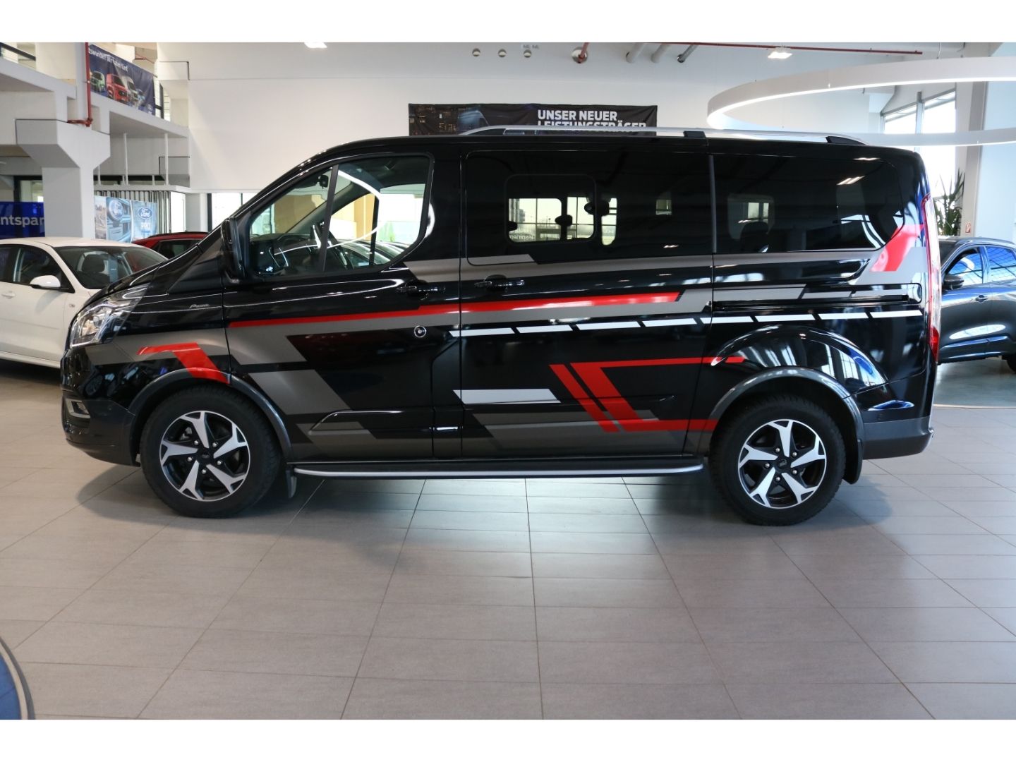 Fahrzeugabbildung Ford Tourneo Custom Active L1 AUTOMATIK Tempomat DAB