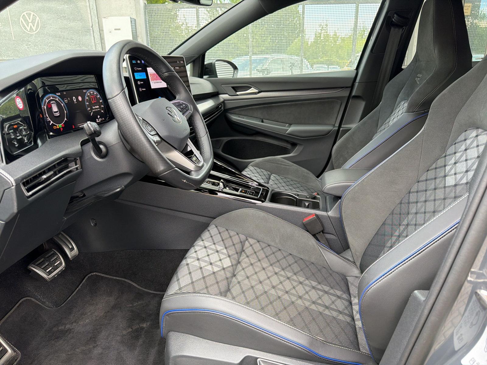Volkswagen Golf VIII 1.5 eTSI DSG R-Line AHK MATRIX DCC KAM, миниатюра 11