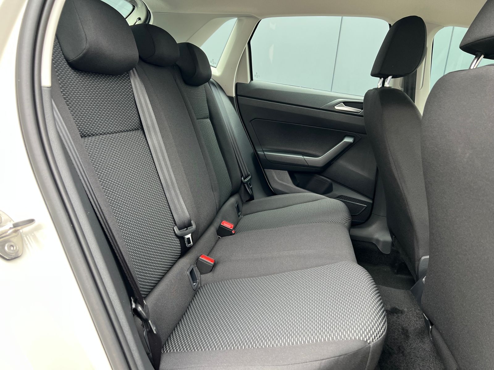 Fahrzeugabbildung Volkswagen Polo 1.0 MPI *LED, Klima, Sitzhzg., AppConnect,