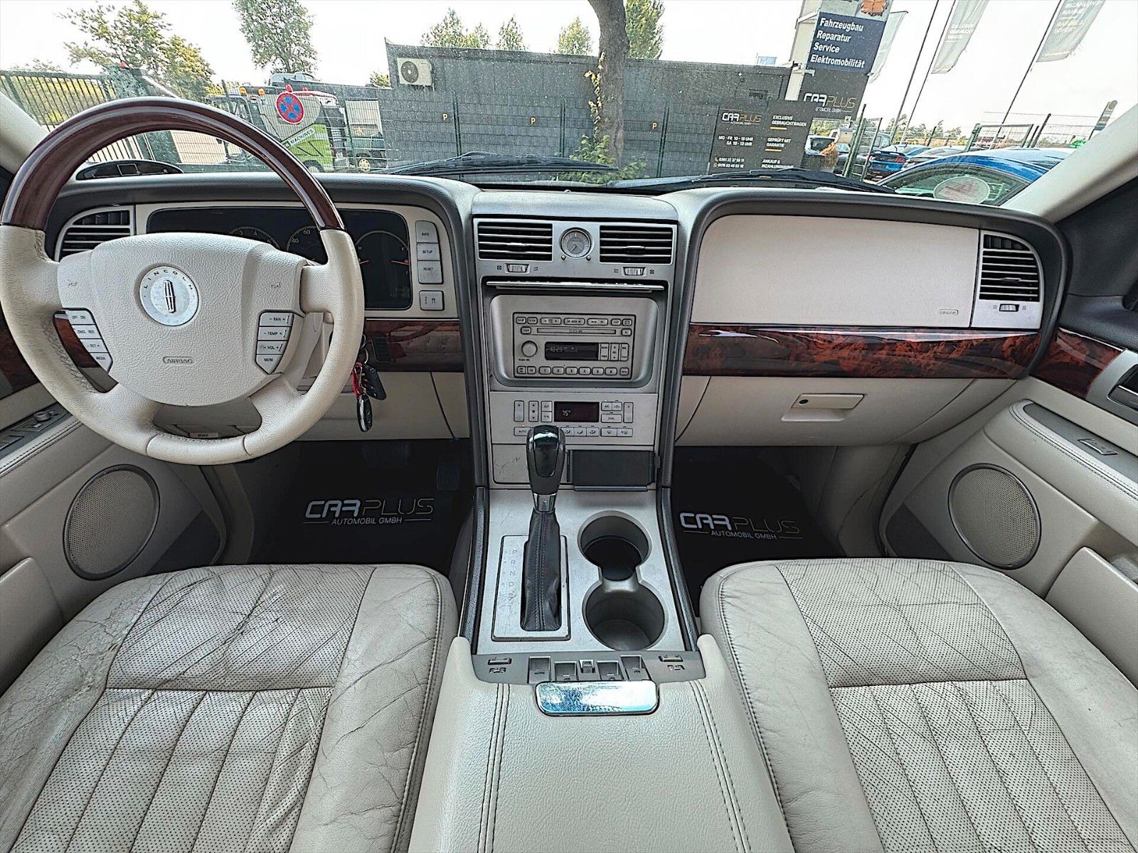 Fahrzeugabbildung Lincoln Navigator 5.4 V8 LUXURY LPG PRINS *8 Sitze*TV*