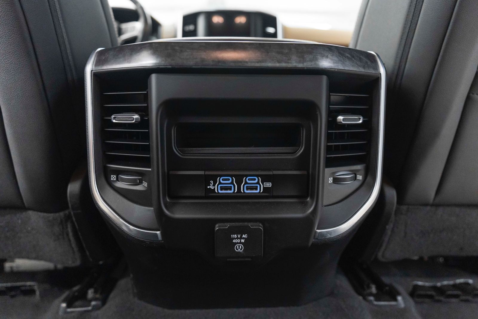 Fahrzeugabbildung Dodge RAM 1500 BIG HORN LONE STAR LED KAM CARPLAY