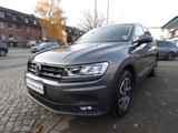Volkswagen Tiguan Sound 4Motion 2,0 TDI DSG AHK ACC LED Nav - Volkswagen Tiguan SOUND mit Diesel-Antrieb