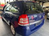 Opel Zafira B Family |TÜV NEU - Opel Zafira: Blau
