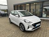 Hyundai i10 Trend Komfort Paket Navi RFK SHZ - Hyundai i10 Gebrauchtwagen in Bielefeld
