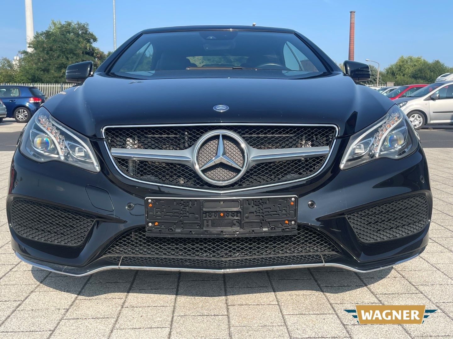 Fahrzeugabbildung Mercedes-Benz E 400 Cabrio AMG Paket Sportsitze
