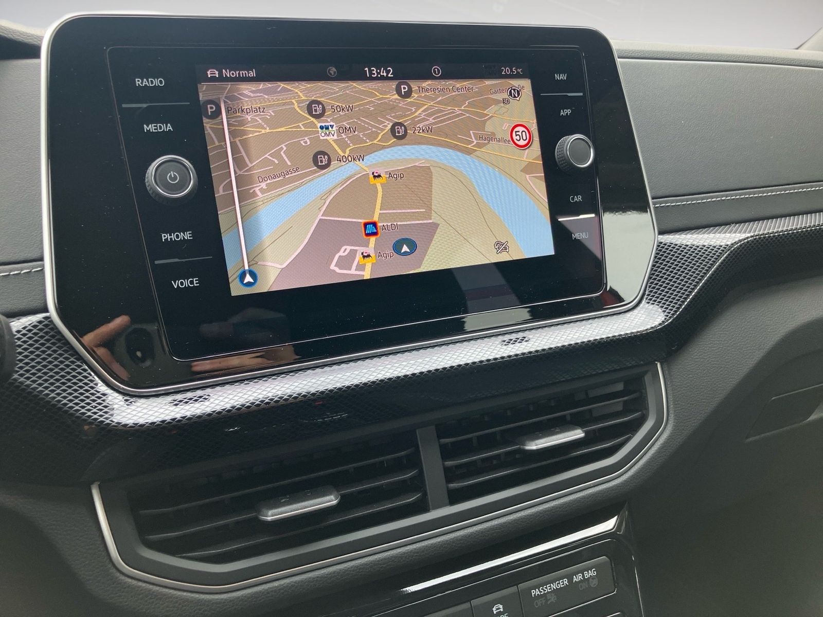 Volkswagen T-Cross - Bild 12
