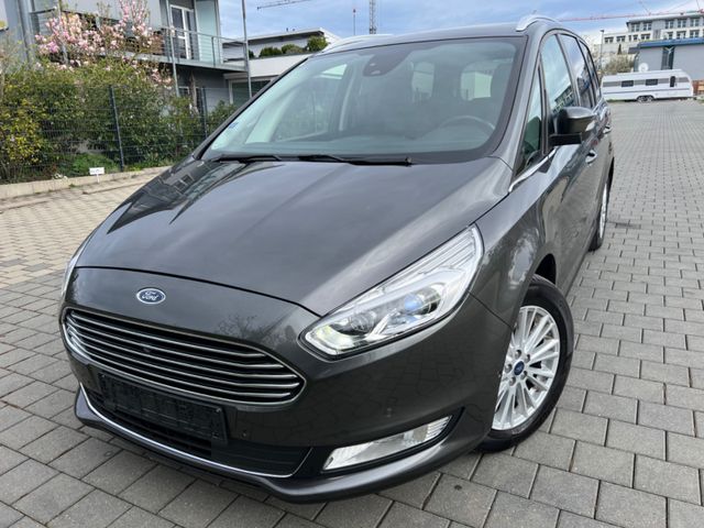 Ford Galaxy Titanium NAVI*LEDER*7-SITZER*XEN*KEY*KAM