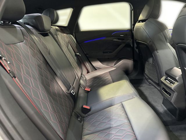 S6 Avant e-tron QUATT EDITION ONE MATRIX+PANO+AU