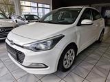 Hyundai i20 1.2 blue *Classic*Klima*Euro6* - Hyundai i20: Weiß