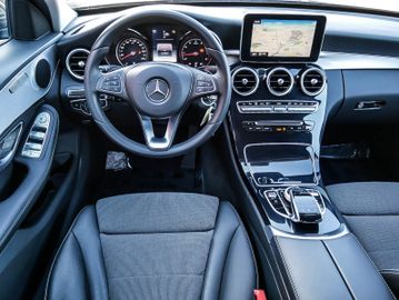 Fahrzeugabbildung Mercedes-Benz C 180 T 7G-TRONIC Avantgarde LED COMAND PARKASSI