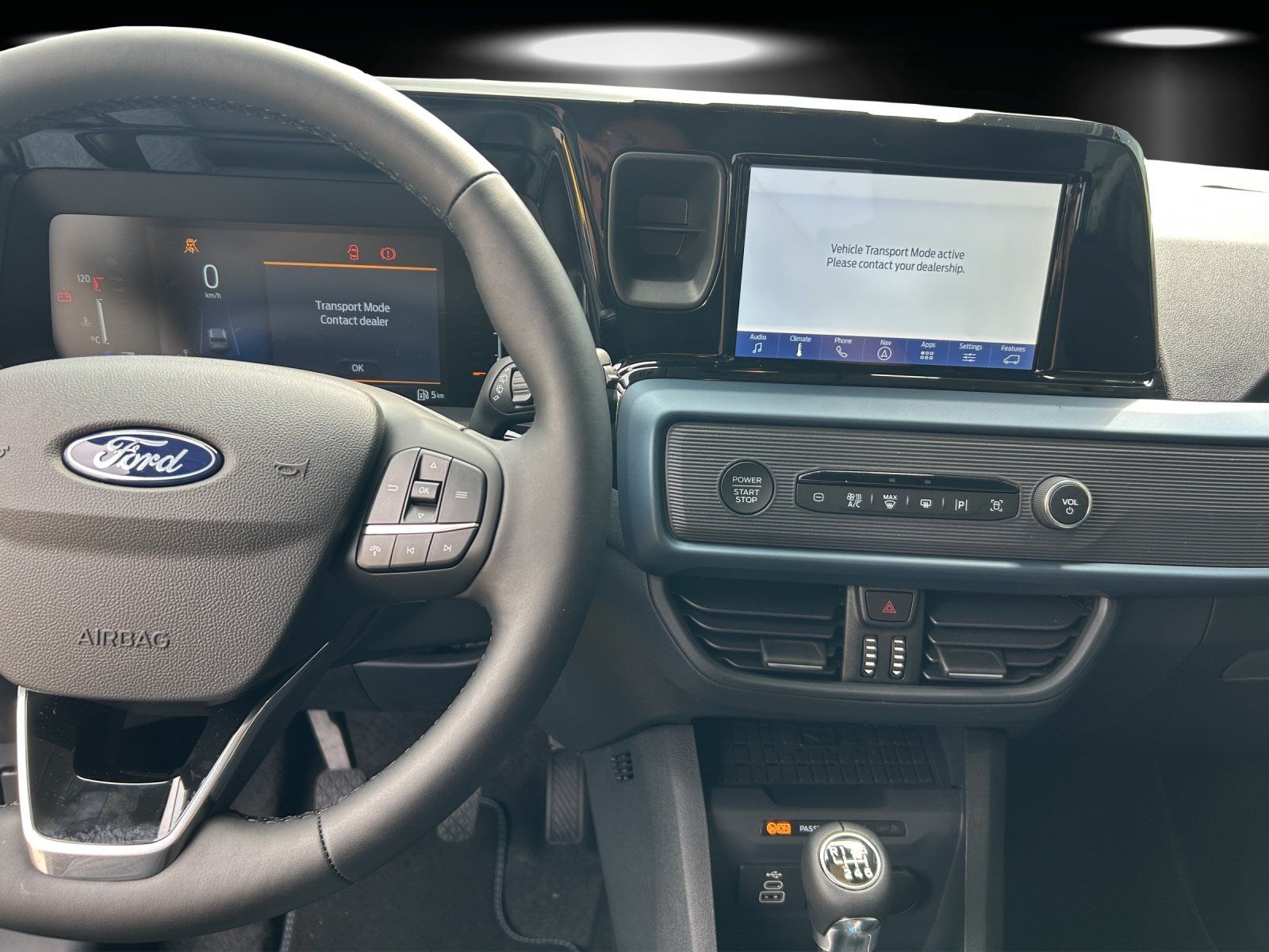 Fahrzeugabbildung Ford Tourneo Courier 1,0 Ecoboost Active