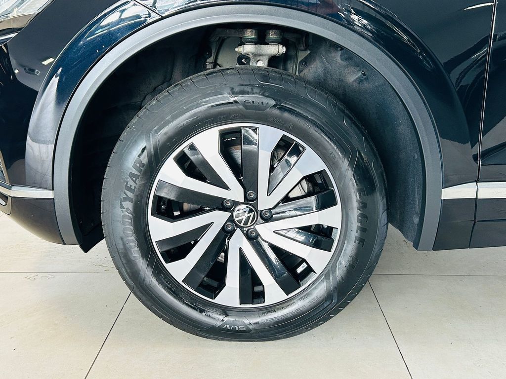 Volkswagen Touareg 4M ELEGANCE NAVI*LEDER*PANO*E.SITZE*LED*