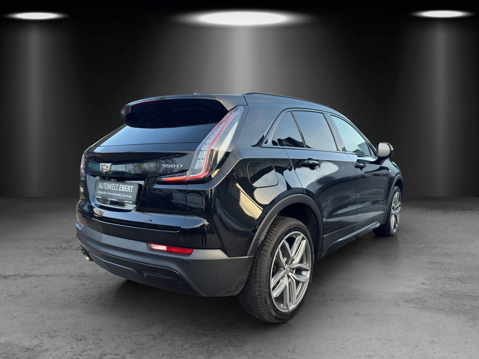 Fahrzeugabbildung Cadillac XT4 Sport 350D AWD SHZ/HUD/NAVI/LED/DT. FZG/SCHE