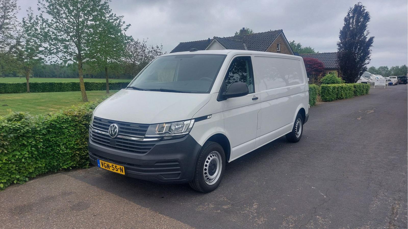 Volkswagen Transporter 2.0 TDI L2H1 28 AIRCO /NAVI BJ 2020
