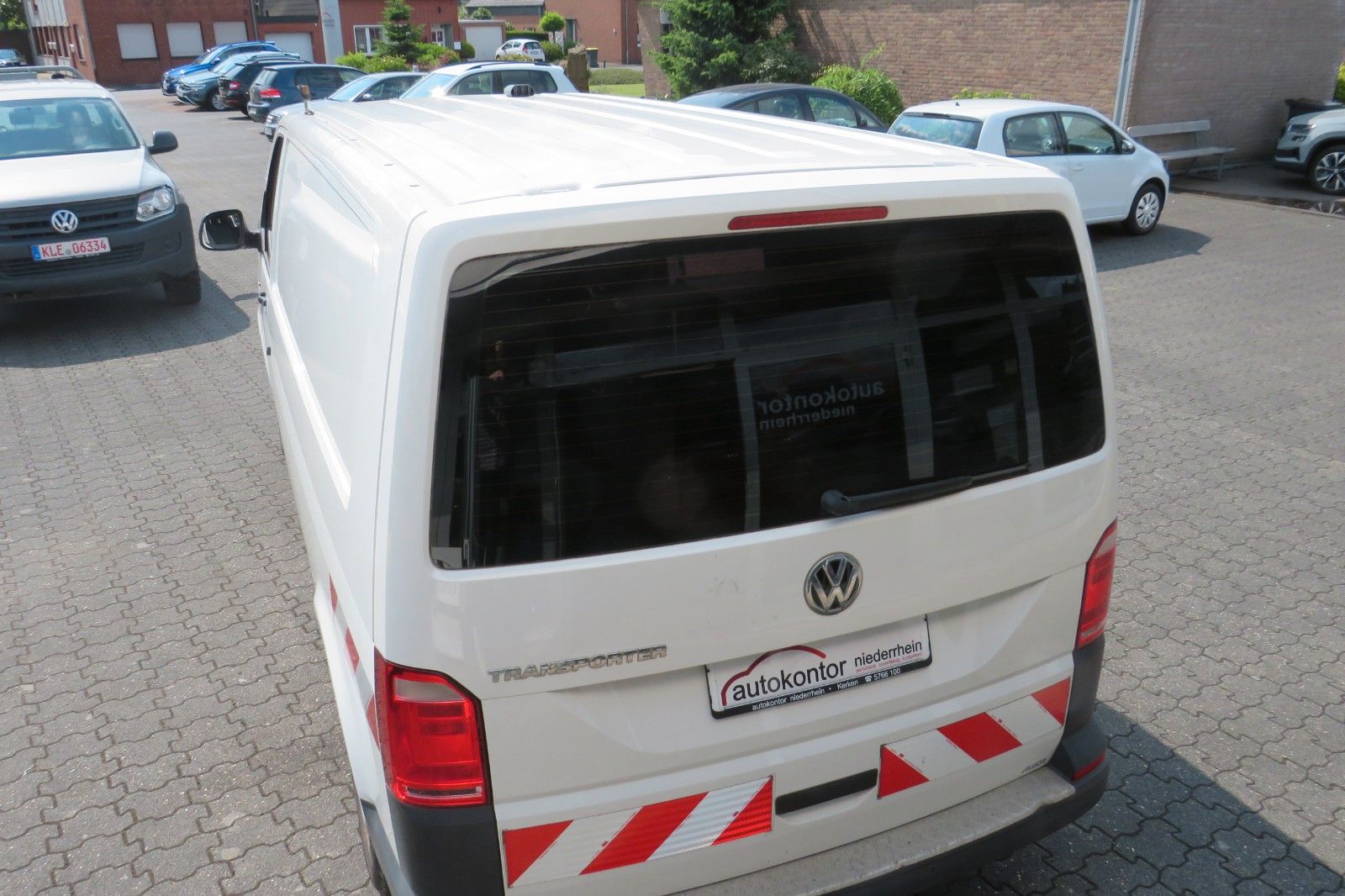 Fahrzeugabbildung Volkswagen T6 Transporter Kasten lang 4Motion
