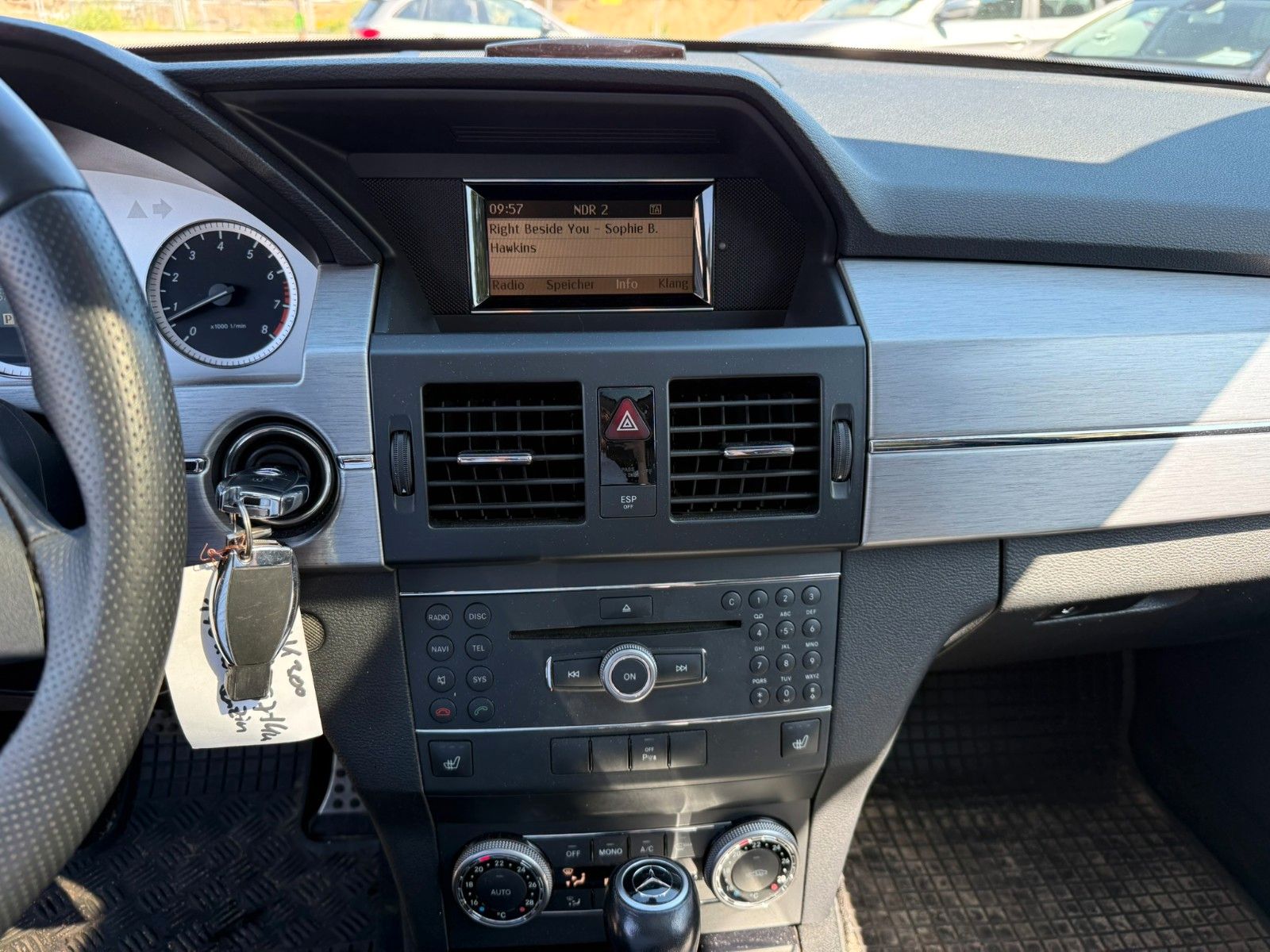 Fahrzeugabbildung Mercedes-Benz GLK 300 4Matic