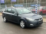 Kia cee'd / Ceed  KLIMAAUTOMATIK / 1HAND / SCHECKHEF - Kia aus 2011: Cee D