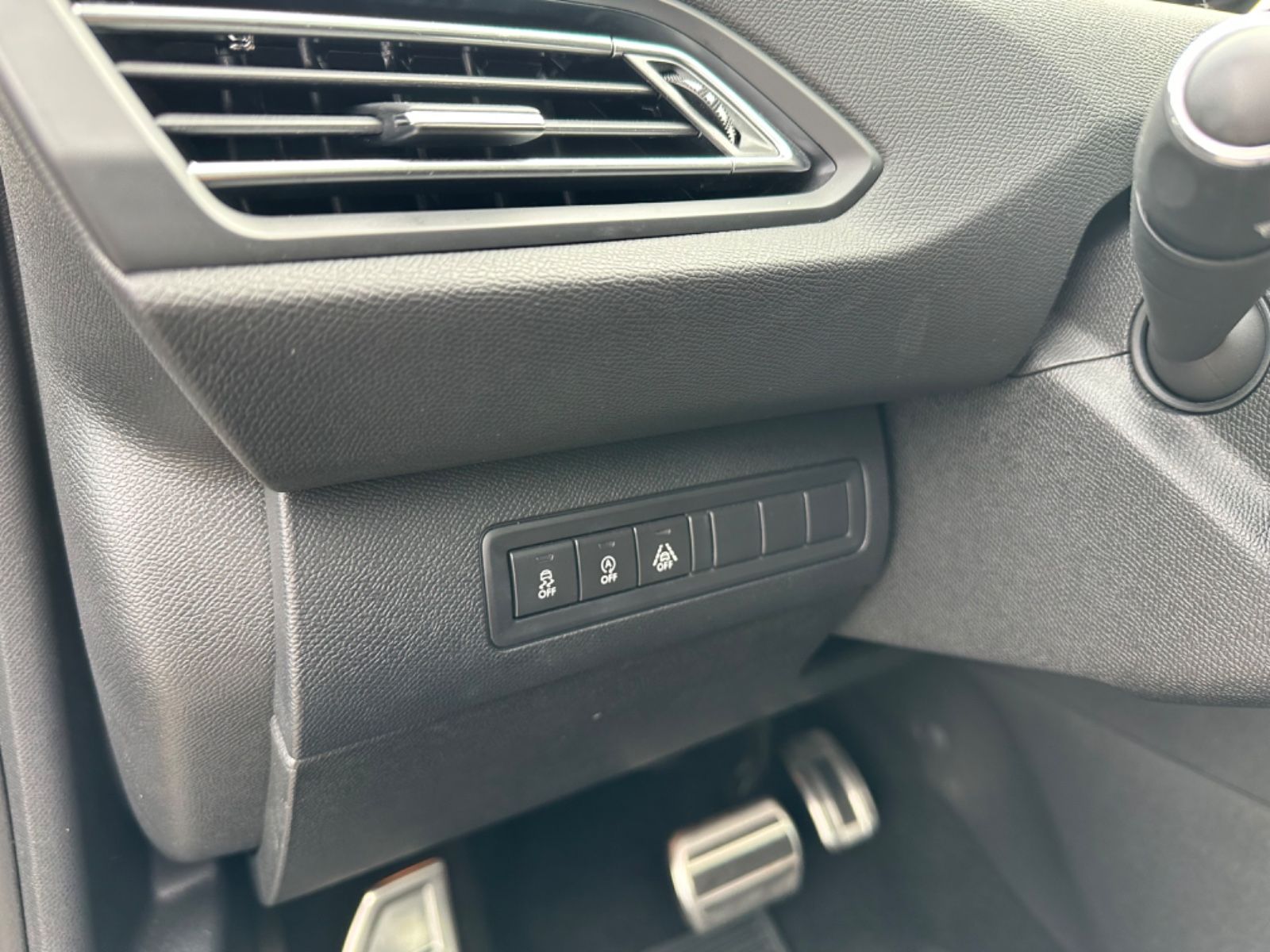 Fahrzeugabbildung Peugeot 308 2.0 SW GT Blue-HDI*Navi*Panorama*LED*Sound*
