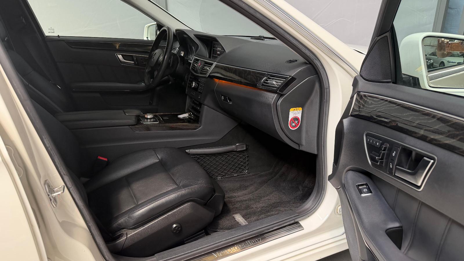 Mercedes-Benz E 300T E 350 4M BlueEfficiency  Leder KEYLESS-GO