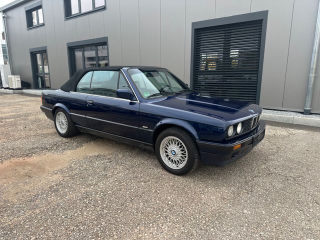 BMW 320i Cabrio E30 *Oldtimer Zulassung*