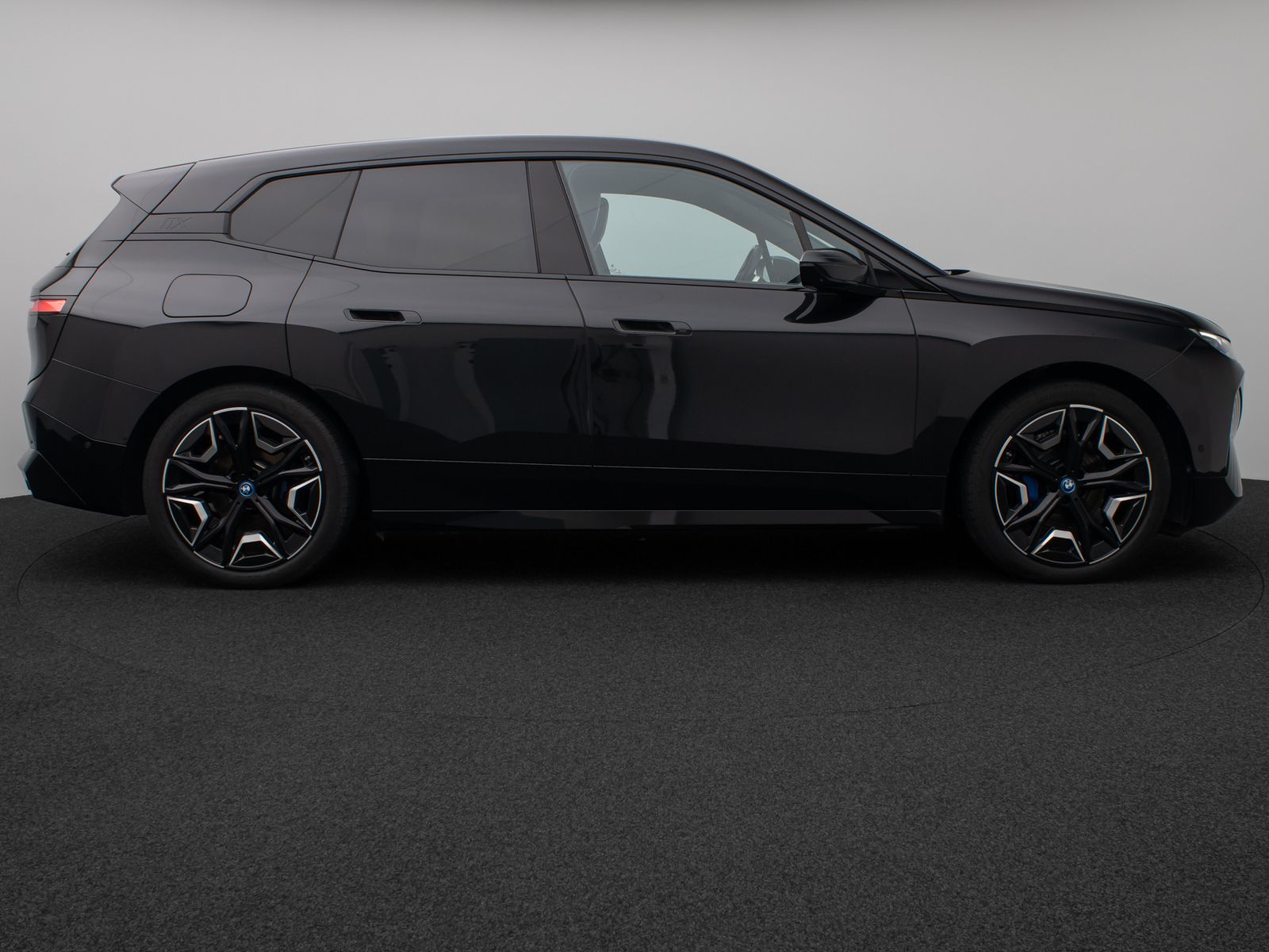 Fahrzeugabbildung BMW iX xD40 Sport SkyLounge 360°Laser DAB H/K 22Zoll